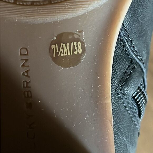 Lucky Brand Claral Bootie Black Ankle Boot US 7.5 - Picture 6 of 7